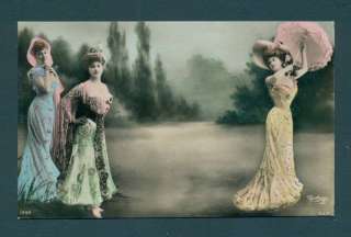 B8384   Reutlinger Postcard of Beauty   Women, Umbrella  