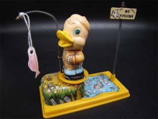 Vintage Wind Up Spinning Fishing Duck Yone Japan 2104  