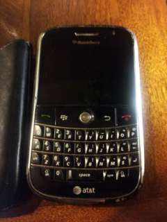 BlackBerry Bold 9000   1GB   3G   Black Smartphone, Leather Case 