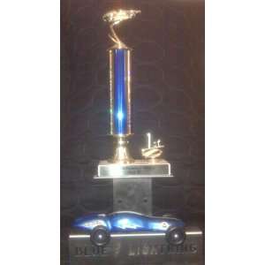  PERSONALIZED PINEWOOD DERBY TROPHY AND CAR DISPLAY STAND 