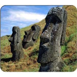  Moai Statues