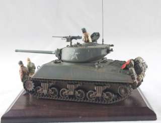 Built 135 US Sherman M 4 Jumbo with Figures Tamiya  