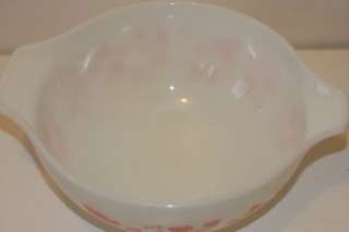   Pyrex Pink Gooseberry 443 Cinderella Mixing Bowl 2.5 Quart  
