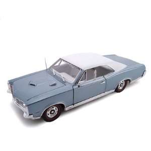    1967 Pontiac GTO HT Blue 1/24 Diecast Car Model Toys & Games