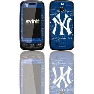  New York Yankees   Cap Logo Blast skin for LG Cosmos Touch 