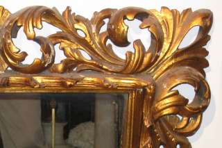 La antigüedad doró el espejo barroco estilo