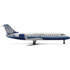  Herpa United Express CRJ200 1/500 Toys & Games