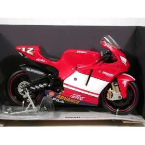 2004 Ducati Desmosedici #12 Troy Bayliss diecast motorcycle 112 scale 