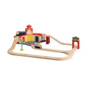   Trainee Roundhouse Wooden Railway Set Free Cap & DVD Toys & Games
