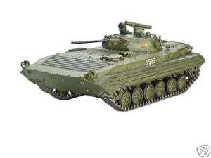 Revell 1/35 03083 BMP 2  