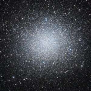 Omega Centauri, a Globular Cluster in Centaurus Premium 