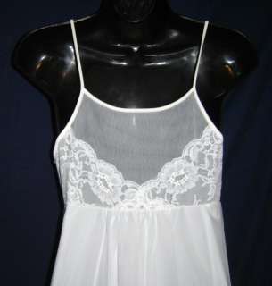   Chiffon Long Nightgown & Robe ~ Peignoir Set in a Size Petite ~ Small