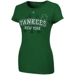  MLB Majestic New York Yankees Womens I Love Green T Shirt 