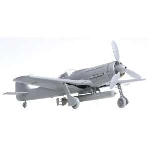 Dragon Models 1/48 Focke Wulf Ta152C 1/R14 Toys & Games