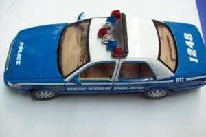 2007 Ford Crown Victoria NYPD Car diecast model Blue  