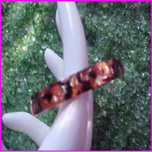MAGNETIC THERAPY Tortoise Lucite Bracelet