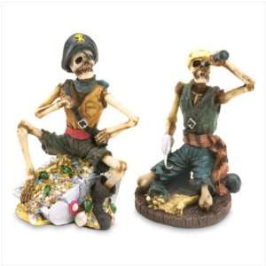  SCARY PIRATE PAIR