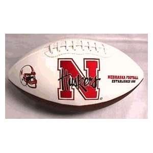  Nebraska Embroidered Foto Football