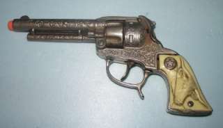 Vintage Hubley Cast Iron Texan Cap Gun, 1940s **  