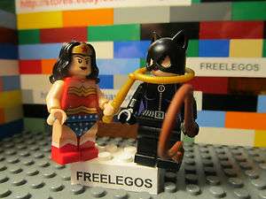 Lego DC Universe Super Heroes WONDERWOMAN vs CATWOMAN minifigures 