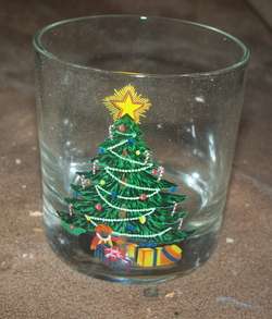 WEST VIRGINIA GLASS CO 8 CHRISTMAS TREE 8 OZ # 9708 CHRISTMAS GLASSES 