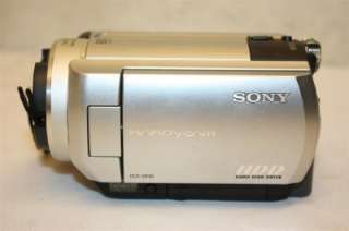 Sony DCR SR40 30GB Hard Disk Drive HandyCam Camcorder 027242701496 