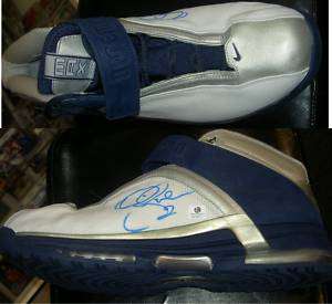 DEREK FISHER AUTO SIGNED GAME USED LAKERS SHOES  
