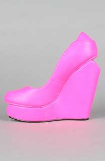 Senso Diffusion The Agnes Shoe in Neon Pink  Karmaloop   Global 