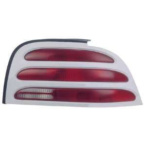 94 95 FORD MUSTANG Right Tail Light (W/ WHITE RIM) Passenger (1994 94 