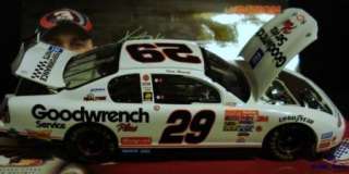 2001 Kevin Harvick #29 GM Goodwrench White Monte Carlo NASCAR Die Cast 