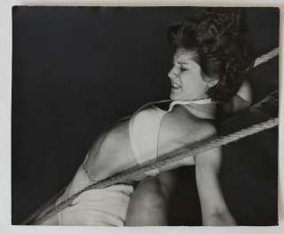 SNAPSHOT VINT.1960s catfight*risque female wrestlers  