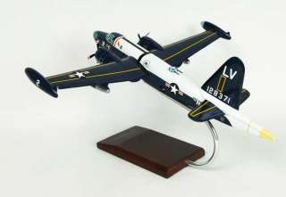 BRAND NEW 1/72 SCALE VINTAGE U.S. NAVY MARTIME PATROL LOCKHEED P2V 5 