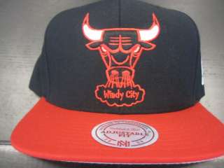 Mitchell and Ness Chicago Bulls Snapback in Black NWT $50  