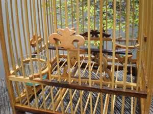 NEW* ORIENTAL BAMBOO WOOD BIRD CAGE SMALL BIRDCAGE  
