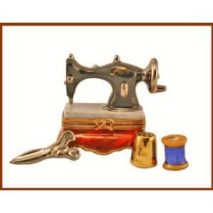  Old fashioned Sewing Machine with Thimble, Thread 