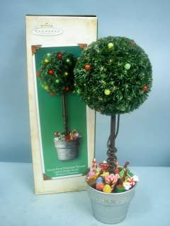 Hallmark Sugar Plum Tabletop Topiary MIB 2002  