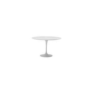  saarinen small round coffee table by knoll